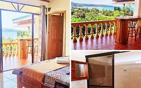 Villa Manolo Ocean And Forest View Hotel